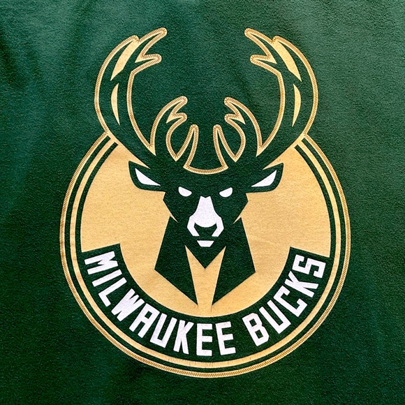 Milwaukee Bucks Long Sleeve Shirt - Picture 5 of 5